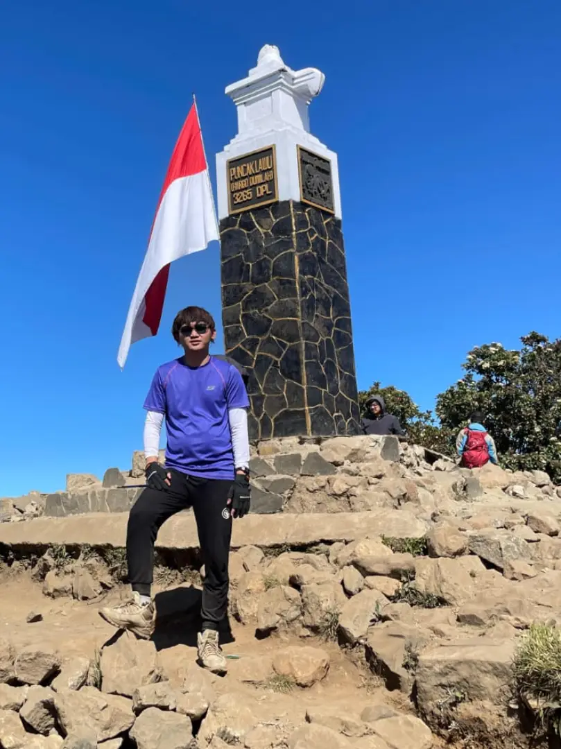 puncak gunung lawu