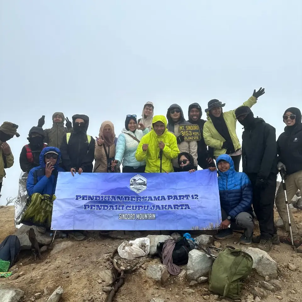 pendakian bersama gunung sindoro